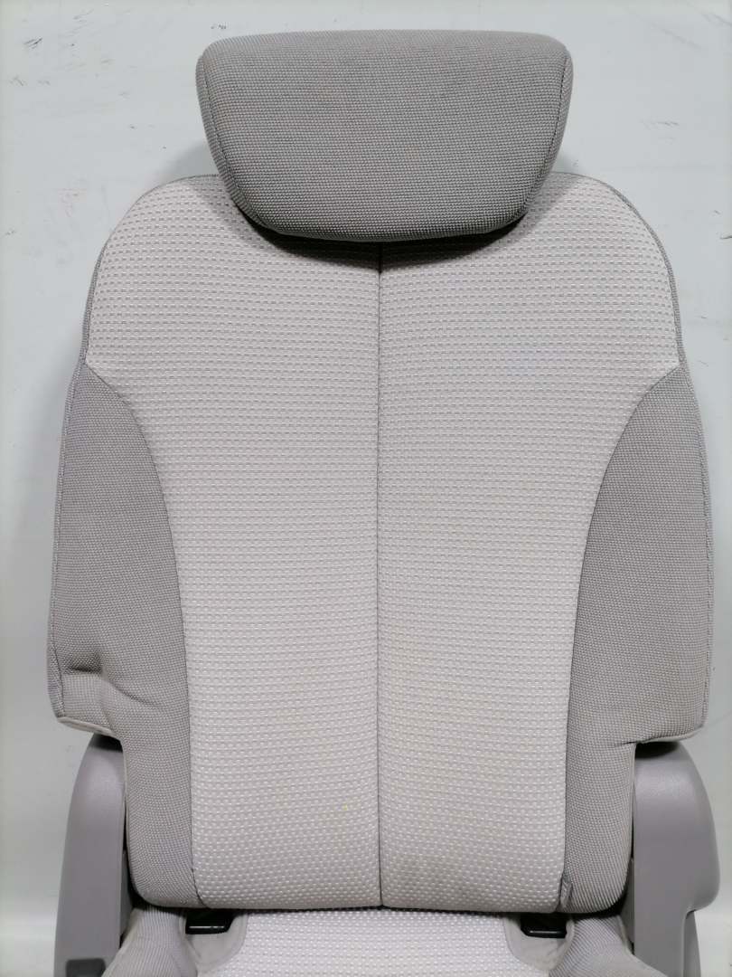 Kia Carnival 2 original Einzelsitz hinten links Stoff Hellgrau Bj.2009